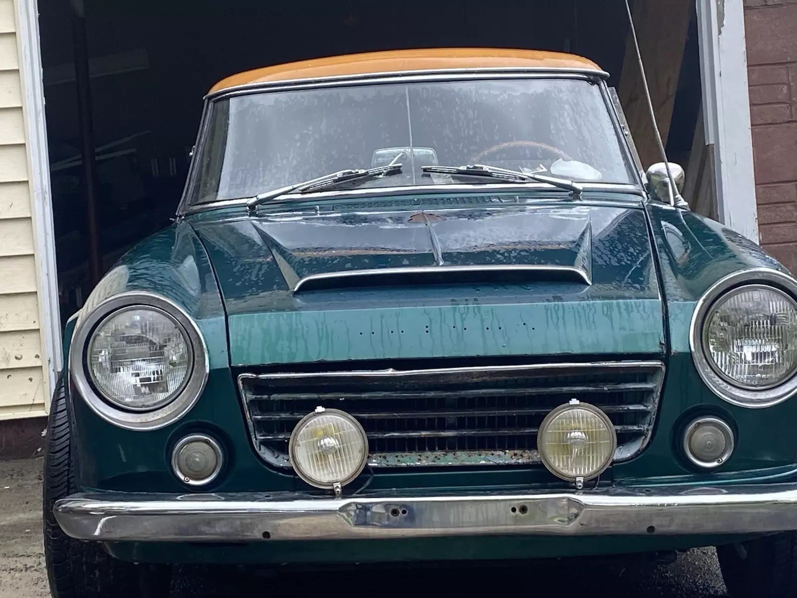 1965 Datsun/Nissan Fairlady SPL311 Hard-Top Convertible.Green w/Gold Top.Blk-int 1965 Datsun Z-Series
