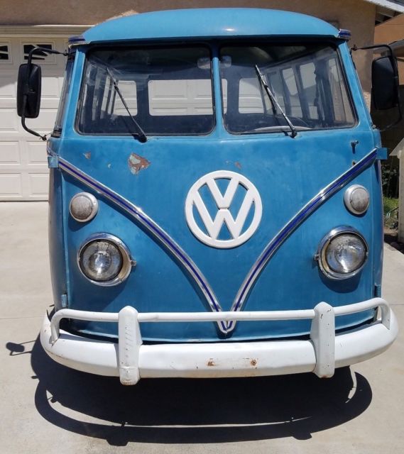 1965 Deluxe 15 Window 1965 Volkswagen Bus/Vanagon Deluxe
