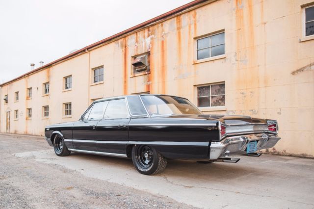 1965 Dodge Custom 880 - photo 2