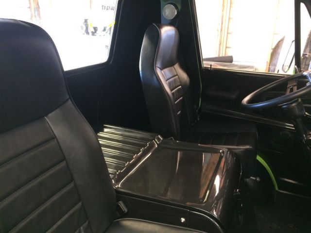 1965 Dodge A100 Truck Custom - photo 6
