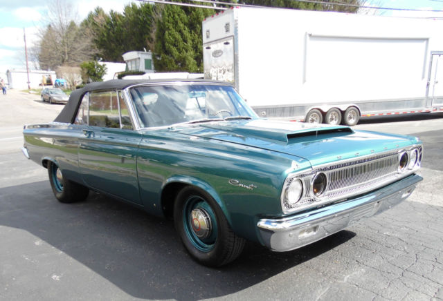 1965 Dodge Coronet Convertible - photo 4