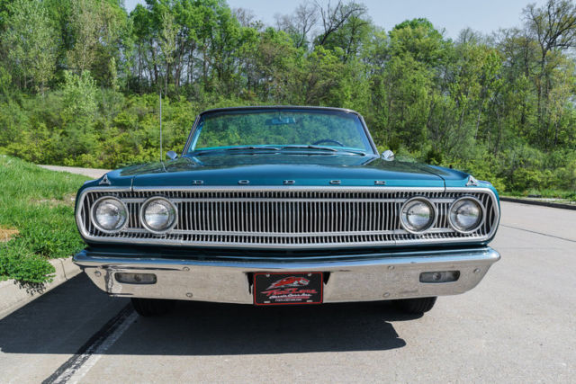 1965 Dodge Coronet Convertible - photo 2