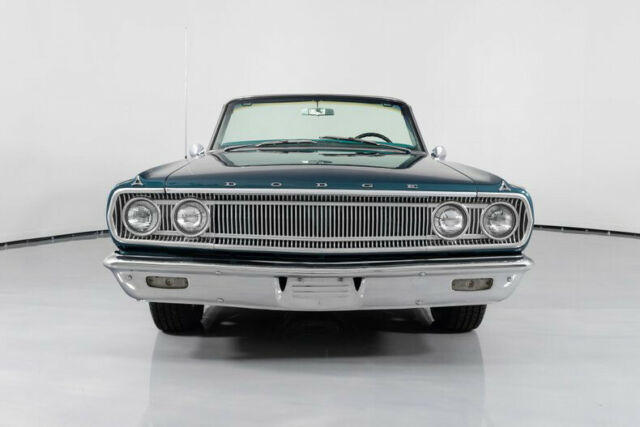 1965 Dodge Coronet Convertible - photo 2