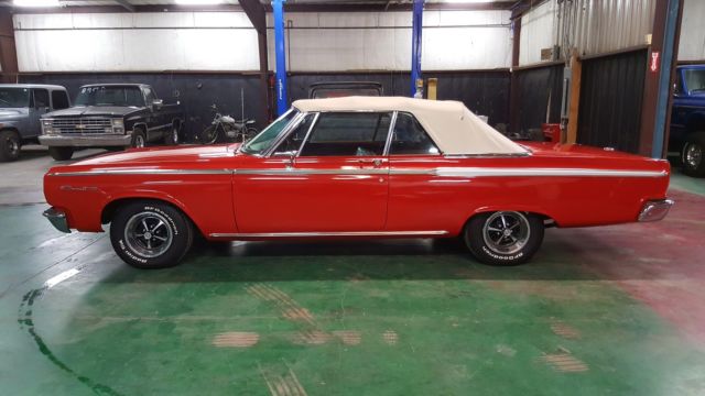 1965 Dodge Coronet Convertible - photo 2