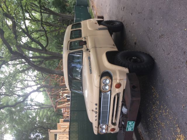 1965 Dodge Power Wagon Town Wagon 4x4 - photo 4