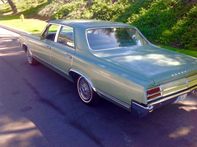 1965 Oldsmobile Cutlass - photo 2
