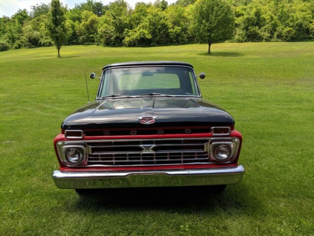1965 Ford F-100 - photo 2