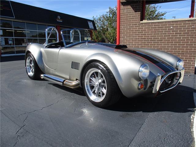 1965 FACTORY FIVE SHELBY COBRA 427" TKO500 5-SPEED 600HP ONLY 352 MILES - photo 3