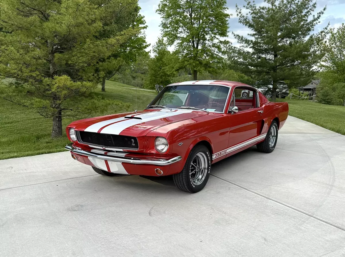 1965 FASTBACK SHELBY GT350 TRIBUTE 289 4BBL AUTO GORGEOUS RED WITH WHITE STRIPES 1965 FORD FASTBACK MUSTANG FASTBACK SHELBY GT350 289