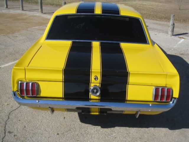 1965 Ford Mustang GT 350 - photo 6