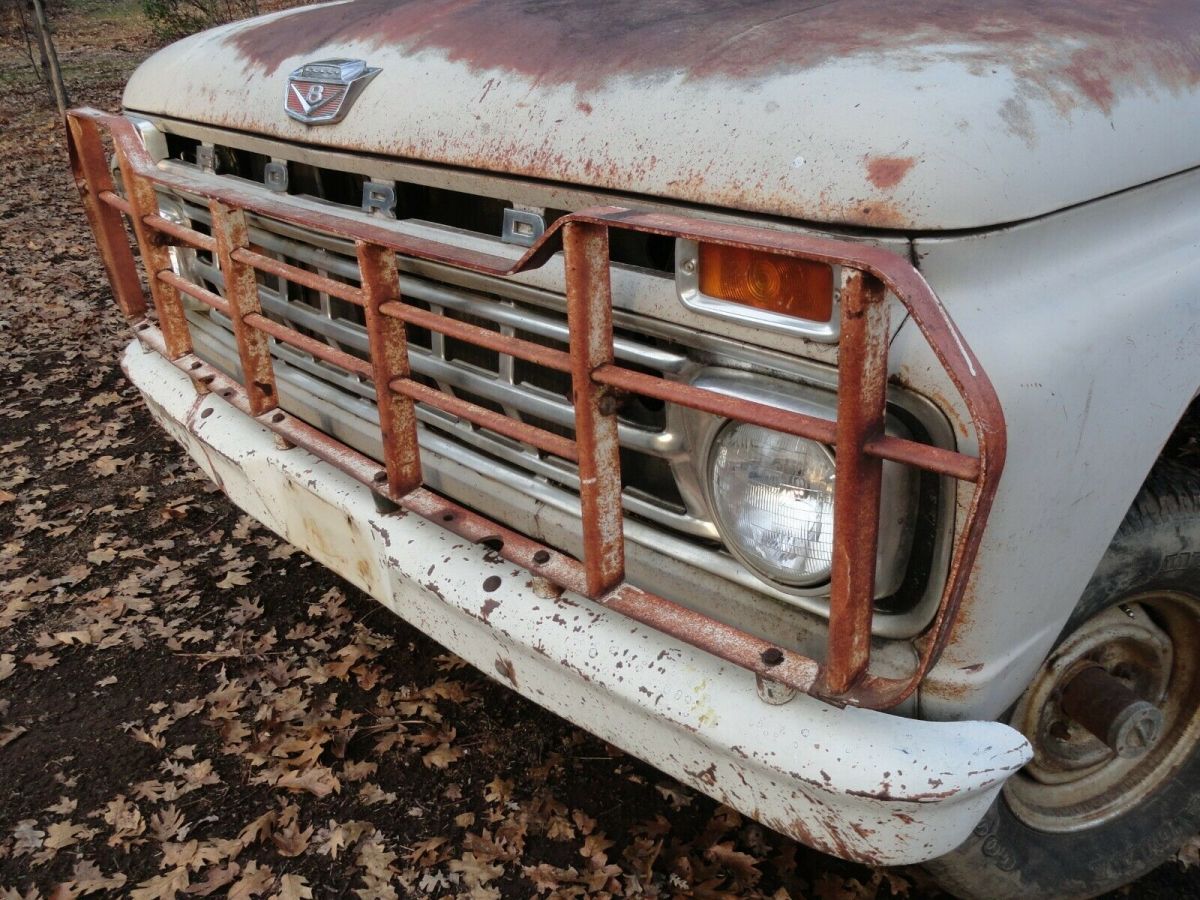 1965 Ford F-100 - photo 2