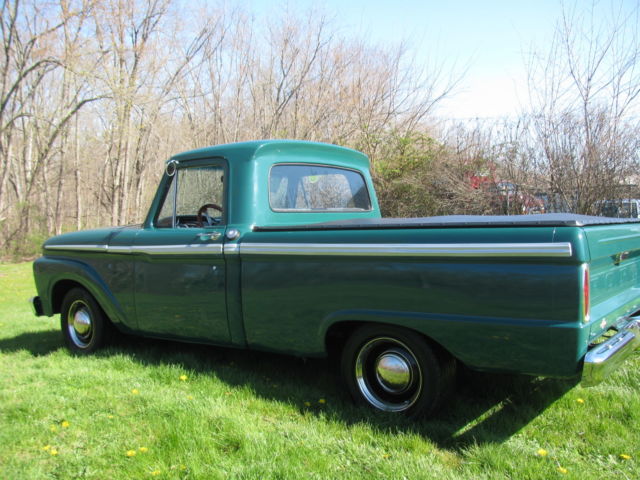 1965 Ford F-100 - photo 2