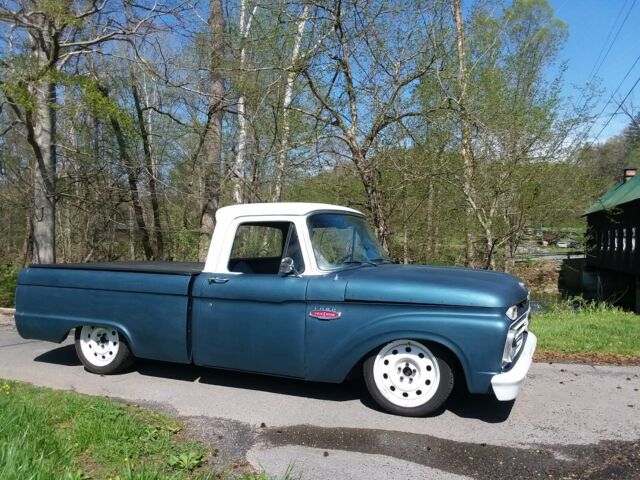 1965 Ford F-100 - photo 2