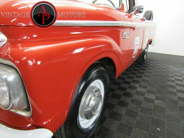 1965 Ford F-250 VINTAGE SERVICE TRUCK - photo 5