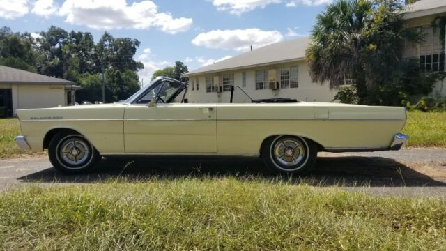 1965 Ford Galaxie - photo 4