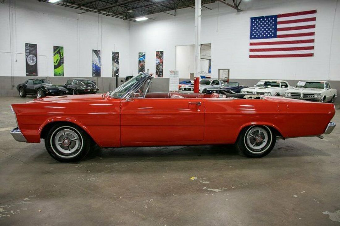 1965 Ford Galaxie - photo 2