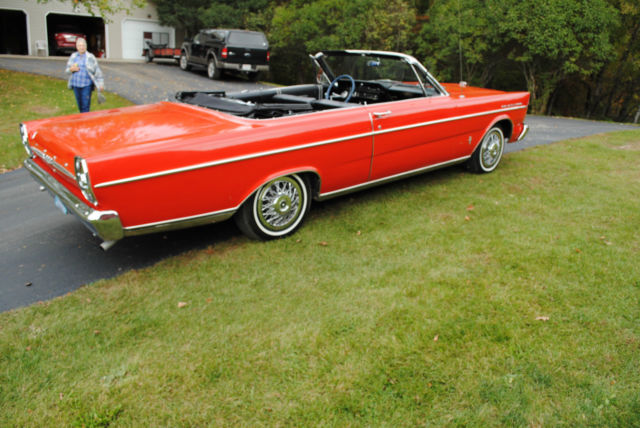 1965 Ford Galaxie 500 - photo 2