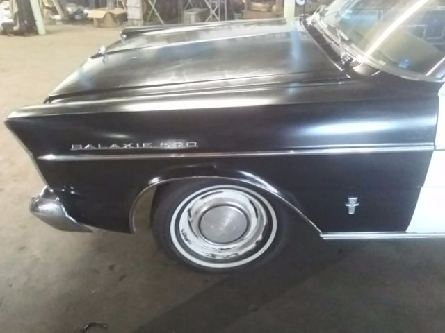 19t5 Ford Galaxie - photo 12