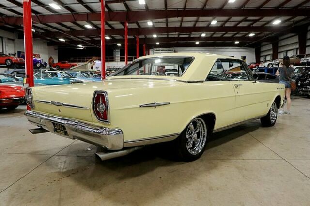 1965 Ford Galaxie -- - photo 5