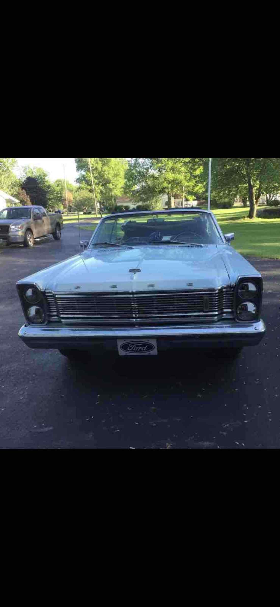 1965 Ford Galaxie 500 XL chrome