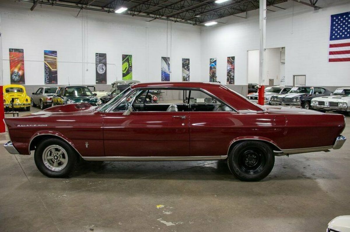 1965 Ford Galaxie - photo 2