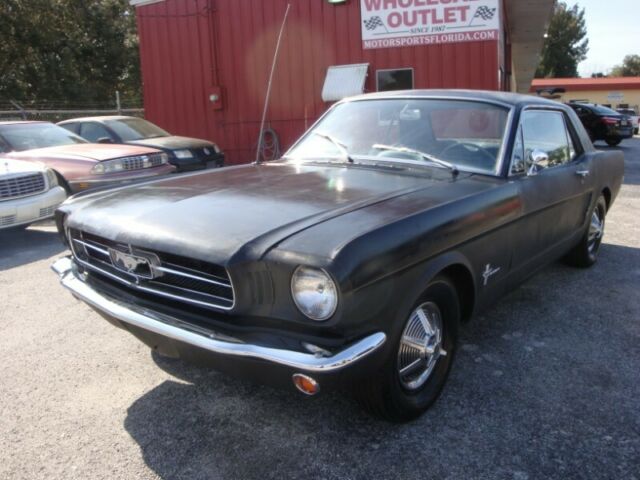 1965 Ford Mustang 2-Door - photo 2