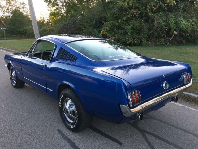 1965 Ford Mustang 2+2 FASTBACK - photo 2