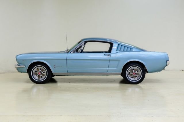 1965 Ford Mustang 2+2 Fastback -- - photo 3