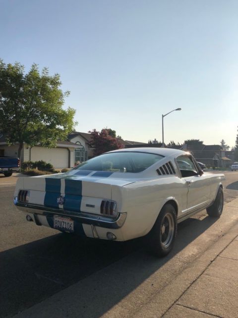 1965 Ford Mustang SHELBY COBRA G.T. 350 TRIM - photo 3