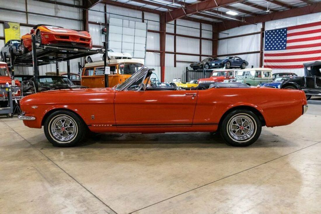 1965 Ford Mustang - photo 2