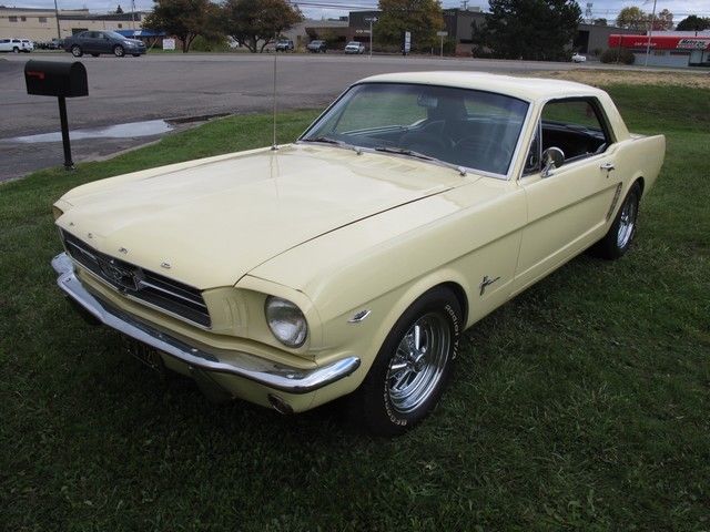 1965 FORD MUSTANG 6721 Miles SPRINGTIME YELLOW 2 DOOR 289 CID MANUAL 1965 Ford Mustang --