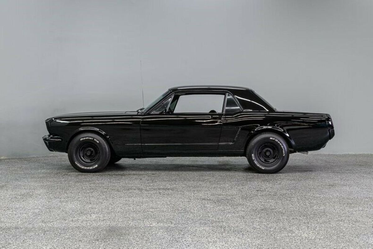 1965 Ford Mustang - photo 3