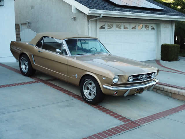 1965 Ford Mustang Convertable - fully restored 1965 Ford Mustang