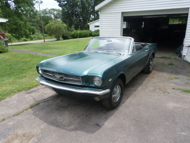 1965 Ford Mustang Convertible 289 4 speed disk brakes 1965 Ford Mustang