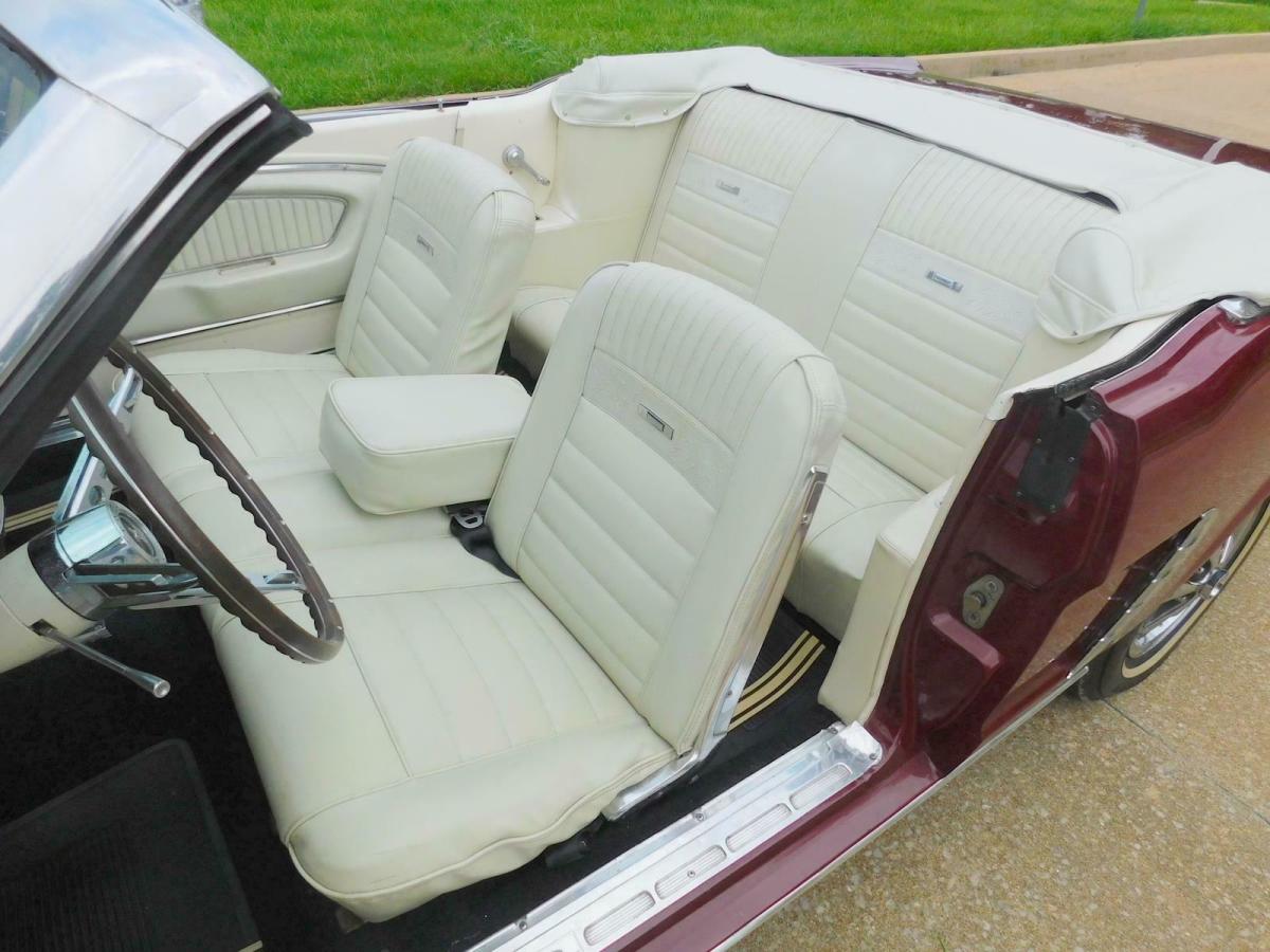 1965 Ford Mustang CONVERTIBLE - photo 6