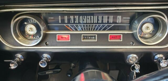 1965 Ford Mustang Convertible - photo 2