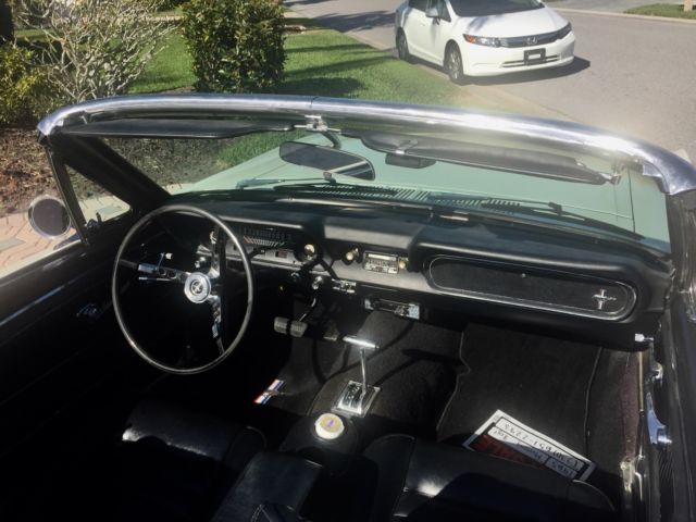 1965 Ford Mustang convertible - photo 7
