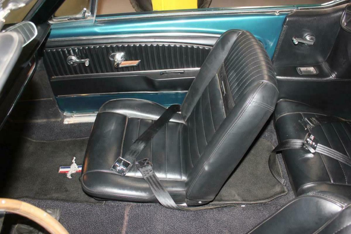 1965 Ford Mustang Convertible - photo 10