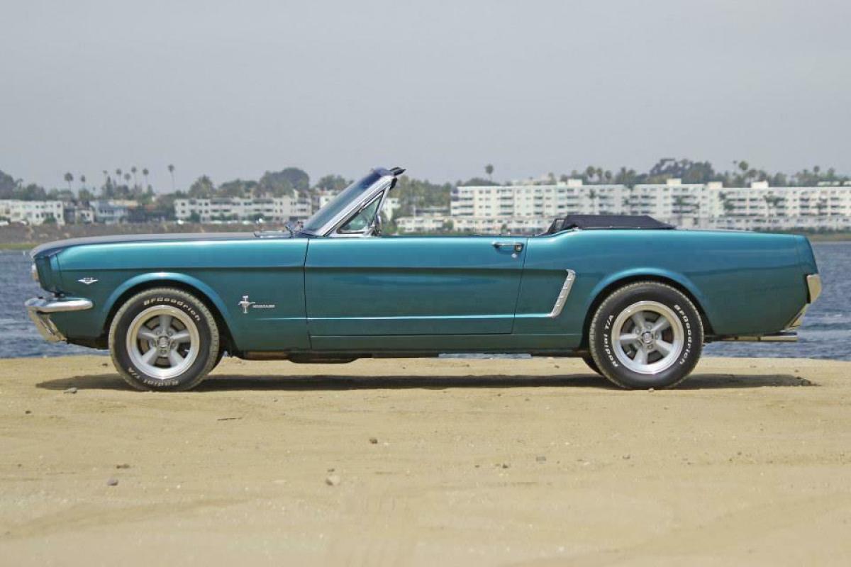 1965 Ford Mustang Convertible - photo 4