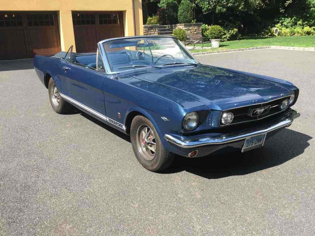 1965 Ford Mustang - photo 2