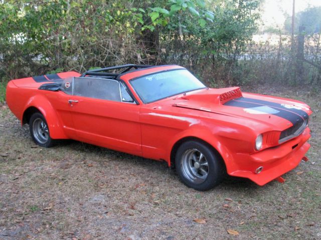 1965 Ford Mustang Convertible clone. NOT a Shelby, Fastback, or GT. Good reserve 1965 Ford Mustang
