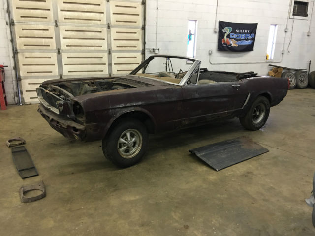 1965 FORD MUSTANG CONVERTIBLE FACTORY 289 4 BARREL FACTORY 4 SPEED A CODE 1965 Ford Mustang 4 SPEED