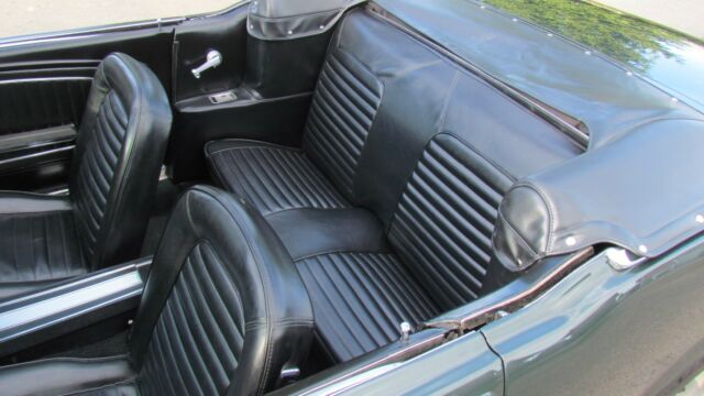 1965 Ford Mustang convertible - photo 13
