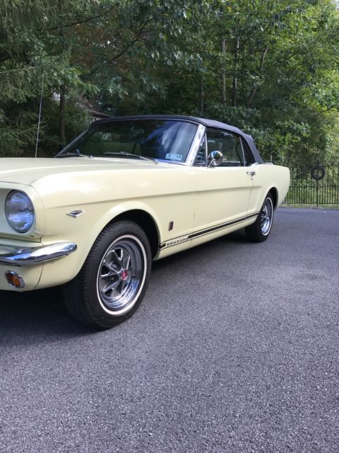 1965 Ford Mustang - photo 3