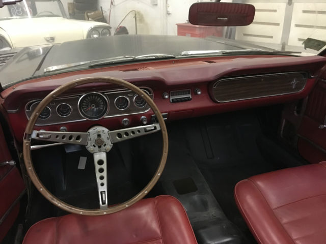 1965 Ford Mustang MUSTANG CONVERTIBLE PONY INTERIOR - photo 5