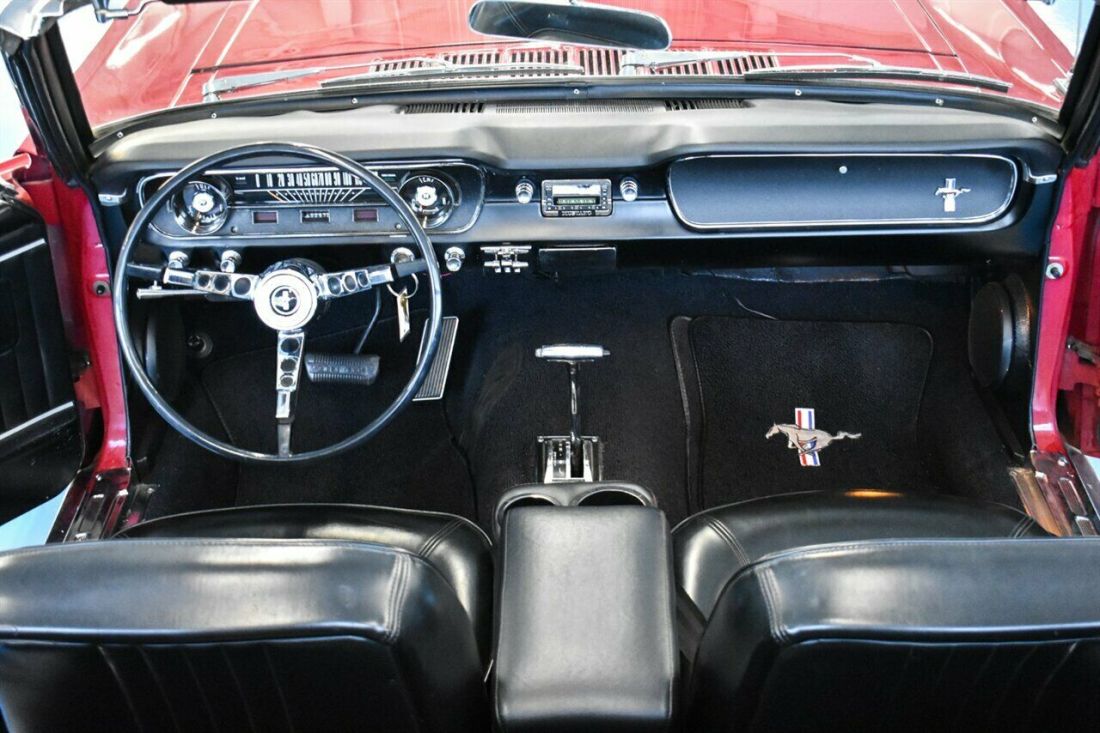 1965 Ford Mustang - photo 2