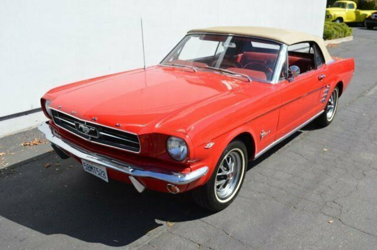 1965 Ford Mustang - photo 2