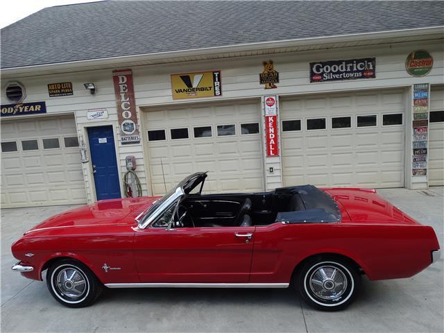 1965 FORD MUSTANG CONVERTIBLE.....GOOD PAINT AND INTERIOR 1965 Ford Mustang --