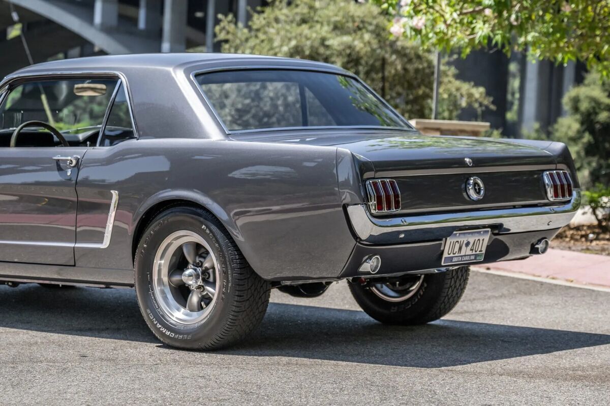 1965 Ford Mustang Classic Coupe Restomod - photo 3
