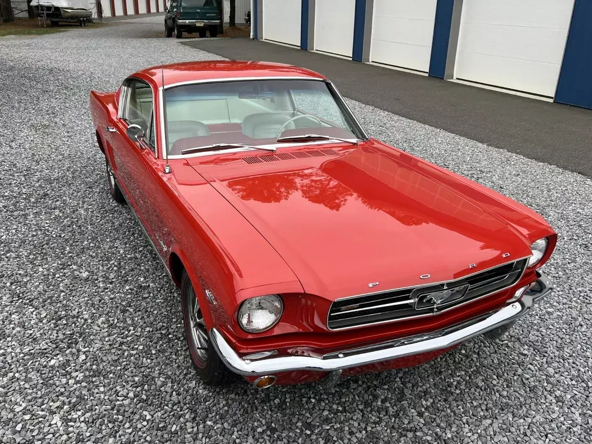 1965 Ford Mustang Coupe Red RWD Automatic Fastback 289 1965 Ford Mustang Fastback 289